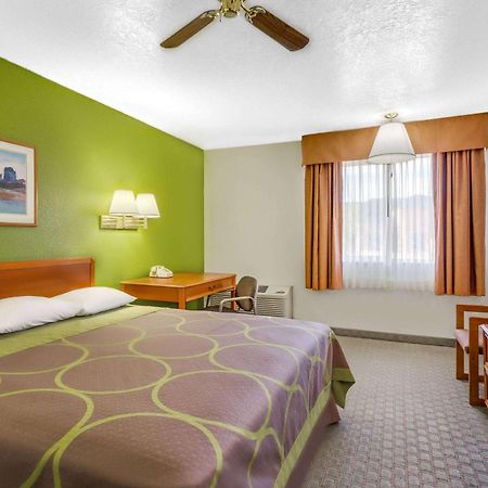Super 8 By Wyndham Price Motel Dış mekan fotoğraf
