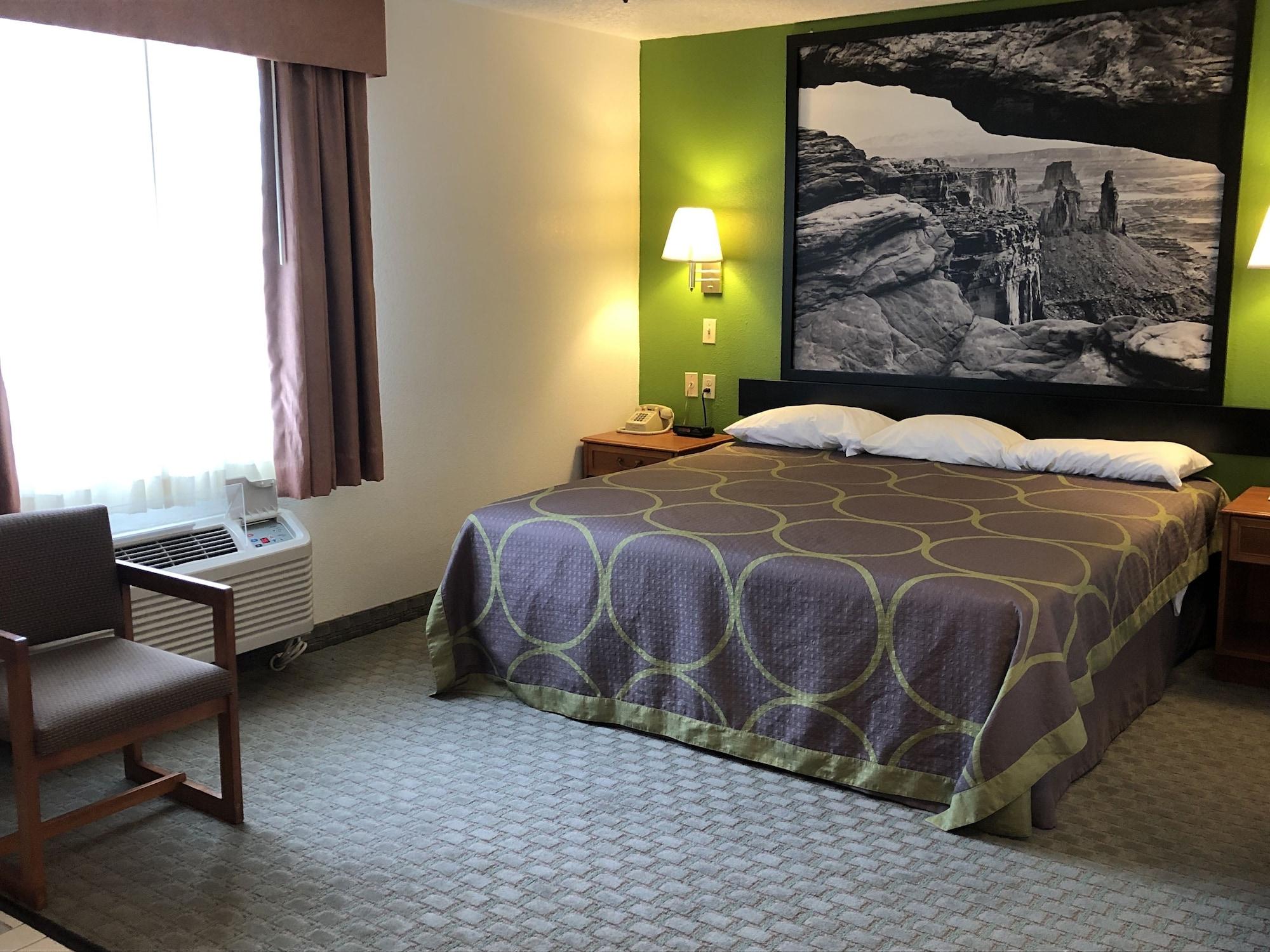 Super 8 By Wyndham Price Motel Dış mekan fotoğraf