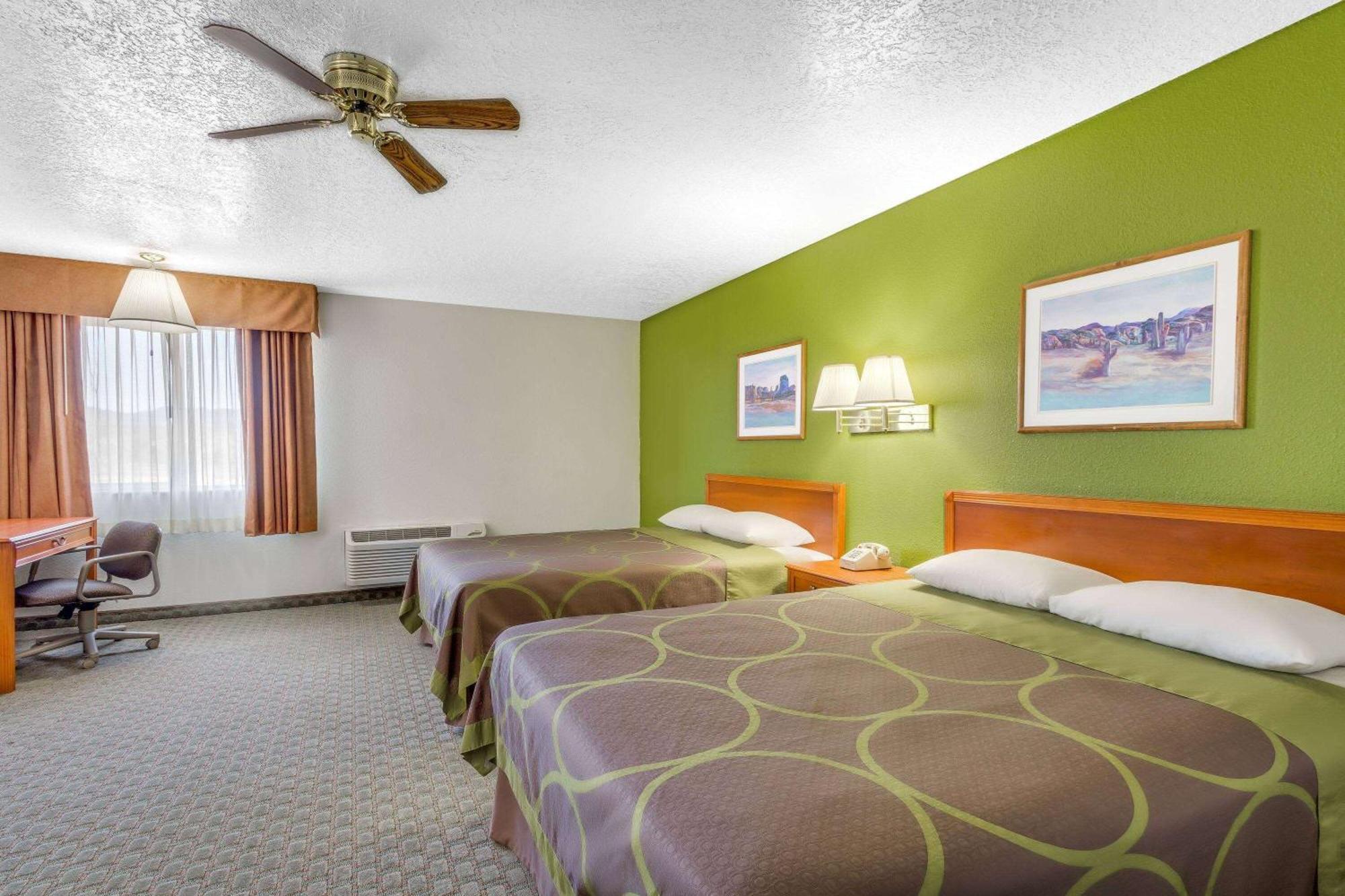 Super 8 By Wyndham Price Motel Dış mekan fotoğraf